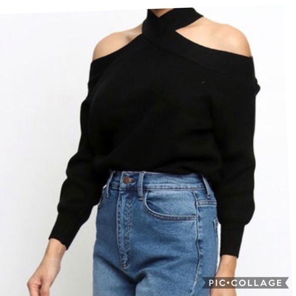 SALE!! Black Bare Shoulders Sweater - Picture 2 of 4